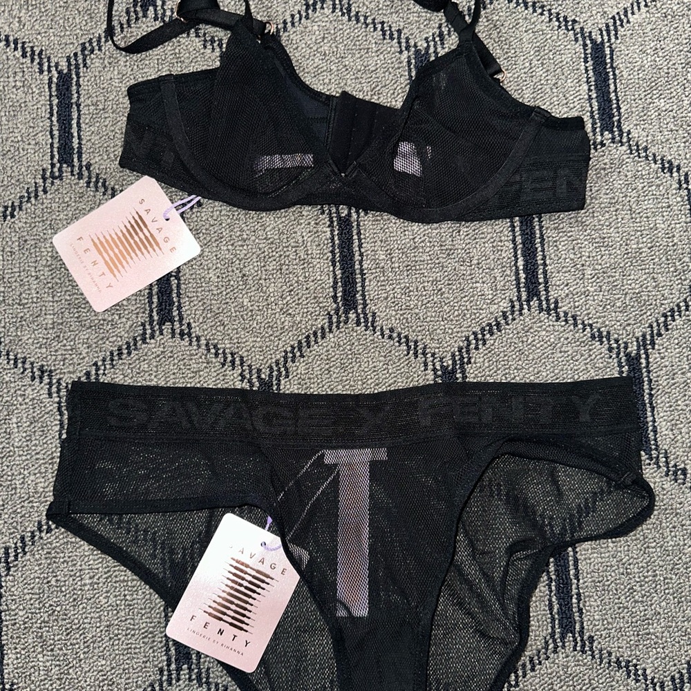 Savage X Fenty Black Lace Bra